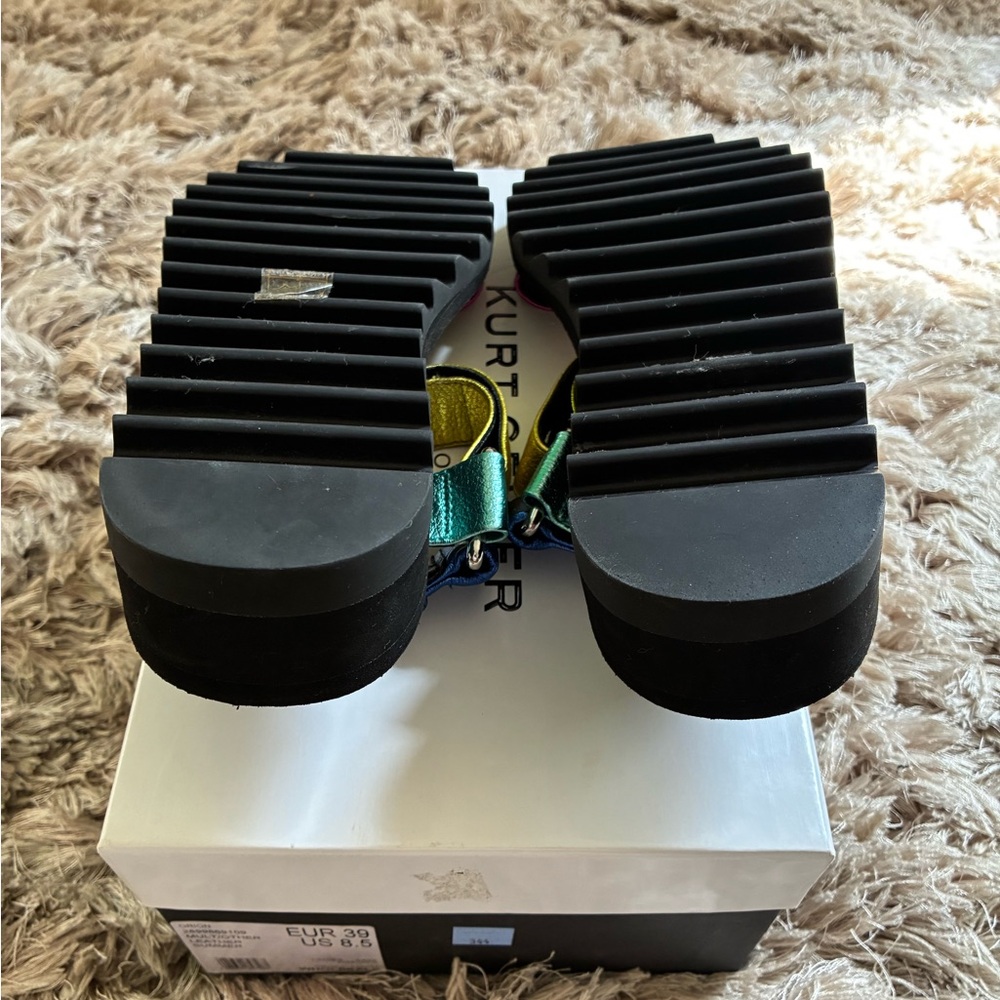Kurt Geiger Orion Sandals - Picture 9 of 11